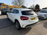 2018 Mercedes-Benz GLA thumbnail 14