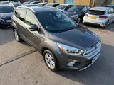 2017 Ford Kuga thumbnail 3