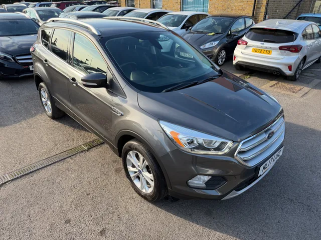 2017 Ford Kuga — photo 3