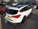 2019 Ford Focus thumbnail 8