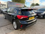 2019 Ford Focus thumbnail 13