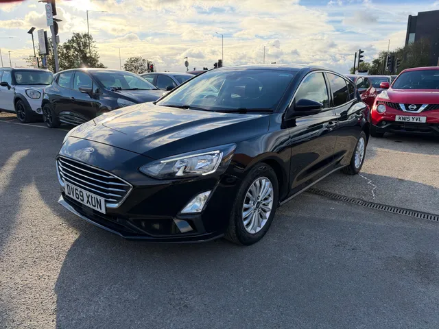 2019 Ford Focus — photo 3