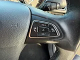 2017 Ford Kuga thumbnail 29