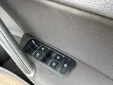 2019 Volkswagen Golf thumbnail 17