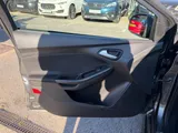 2018 Ford Focus thumbnail 43