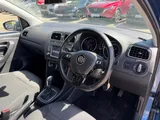2015 Volkswagen Polo thumbnail 17