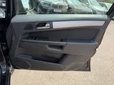 2013 Vauxhall Zafira thumbnail 16