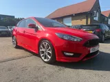 2018 Ford Focus thumbnail 3