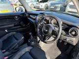 2014 Mini Hatch thumbnail 19