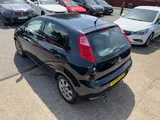 2016 Fiat Punto thumbnail 11