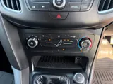 2018 Ford Focus thumbnail 33