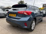 2021 Ford Focus thumbnail 14