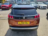 2019 Peugeot 3008 thumbnail 11
