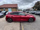 2019 Ford Focus thumbnail 14