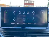 2021 Peugeot 5008 thumbnail 32