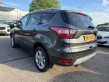 2017 Ford Kuga thumbnail 10
