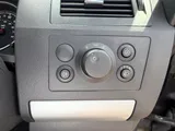 2013 Vauxhall Zafira thumbnail 23
