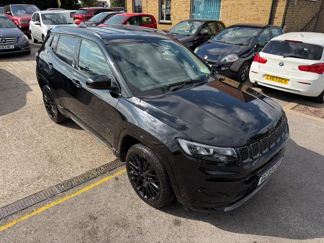 2023 Jeep Compass — photo 3