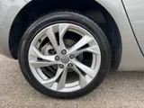 2017 Vauxhall Astra thumbnail 16