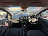 2017 Renault Clio thumbnail 16