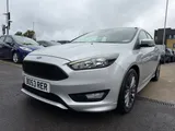 2017 Ford Focus thumbnail 7