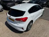 2019 Ford Focus thumbnail 7