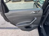 2018 Volkswagen Polo thumbnail 44