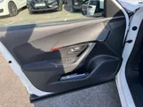 2021 Peugeot 2008 thumbnail 37