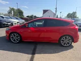 2018 Ford Focus thumbnail 8