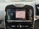 2015 Renault Clio thumbnail 24