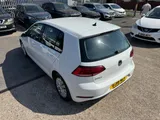 2018 Volkswagen Golf thumbnail 14