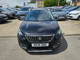 2019 Peugeot 2008 thumbnail 3