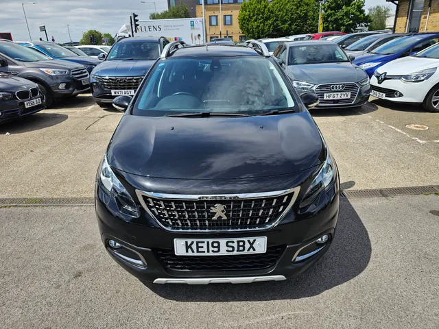 2019 Peugeot 2008 — photo 3