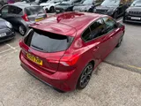 2019 Ford Focus thumbnail 8