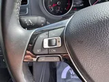 2016 Volkswagen Polo thumbnail 19