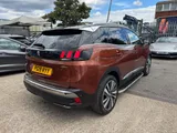 2019 Peugeot 3008 thumbnail 9