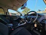2017 Ford Focus thumbnail 27