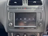 2016 Volkswagen Polo thumbnail 25