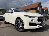 2018 Maserati Levante thumbnail 1