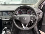 2019 Vauxhall Astra thumbnail 16