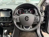 2018 Renault Clio thumbnail 19