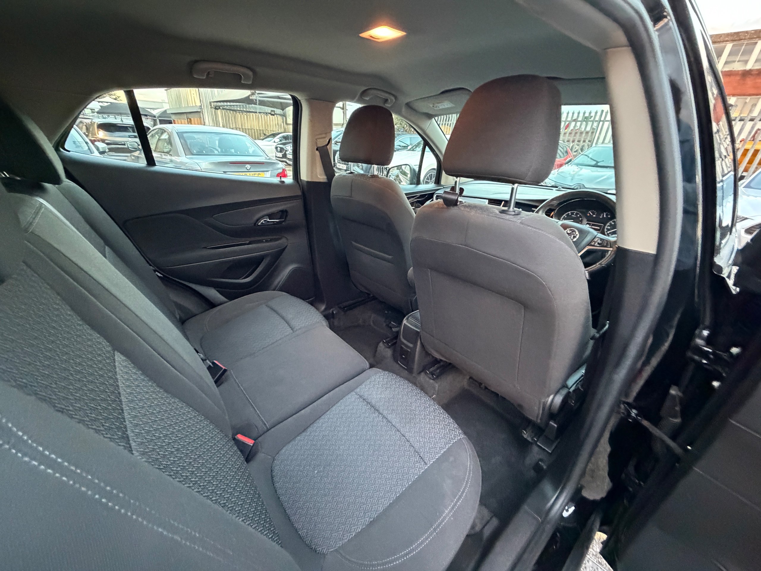 2017 Vauxhall Mokka X thumbnail 38
