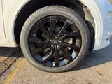 2022 Land Rover Discovery Sport thumbnail 17