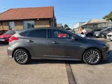 2018 Ford Focus thumbnail 15