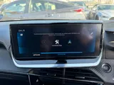 2020 Peugeot 2008 thumbnail 23