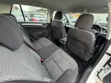 2016 Volkswagen Golf thumbnail 40