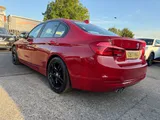 2017 BMW 3 Series thumbnail 10