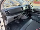 2020 Vauxhall Vivaro thumbnail 28