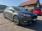 2018 Ford Focus thumbnail 2