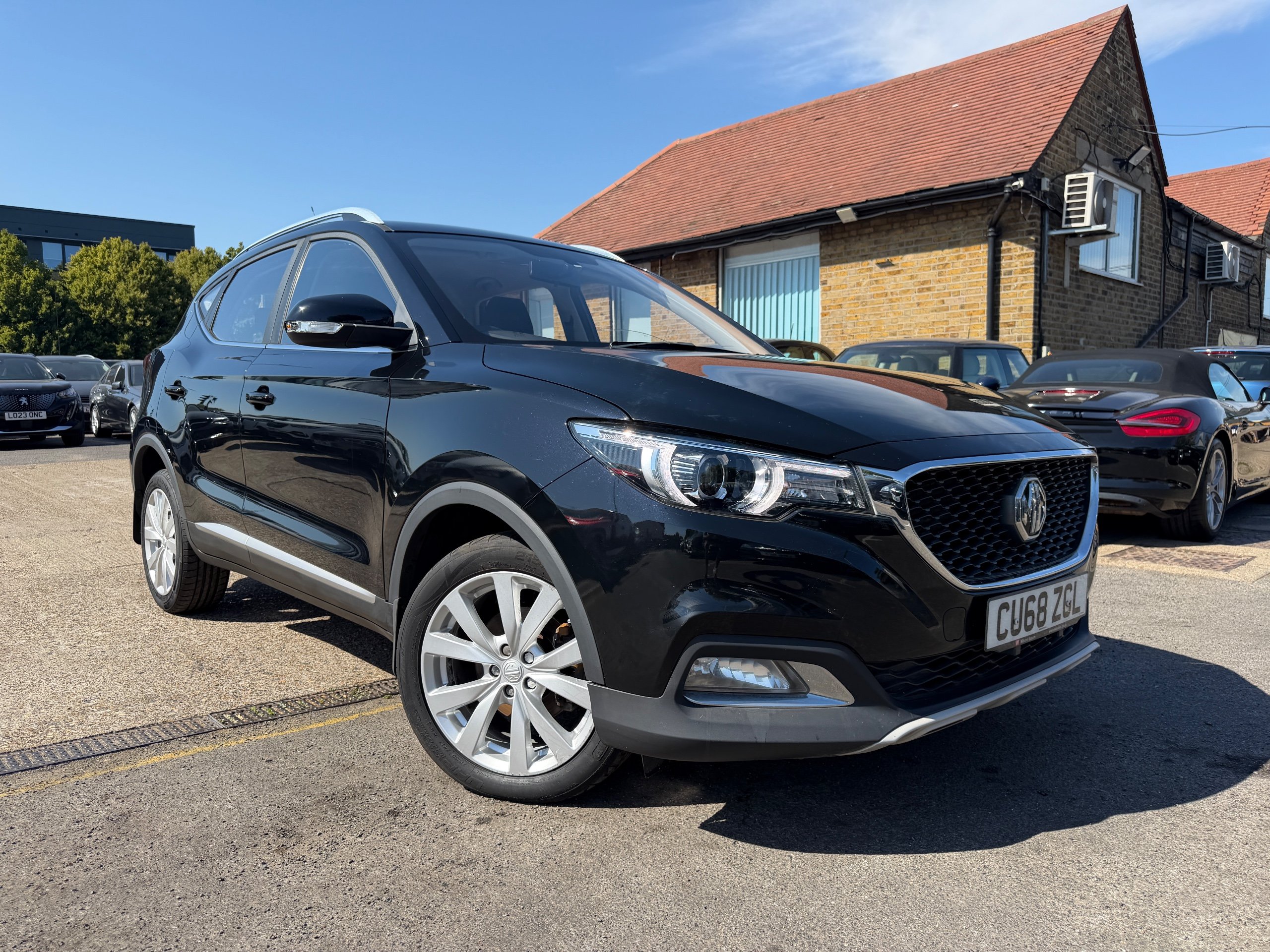 MG ZS